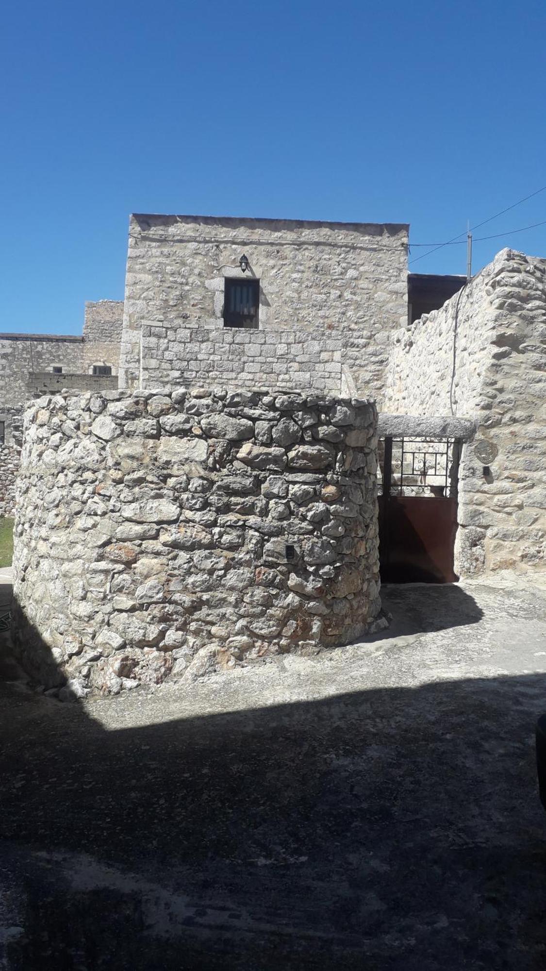 הוילה קויטה Πέτρινο Σπίτι-Stone House מראה חיצוני תמונה